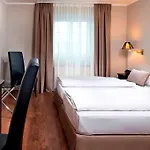 Munich North Neufahrn bei Freising