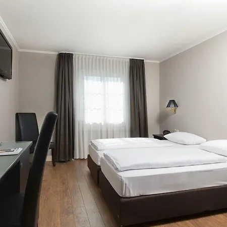 酒店 Munich North 弗赖兴附近诺伊法尔恩